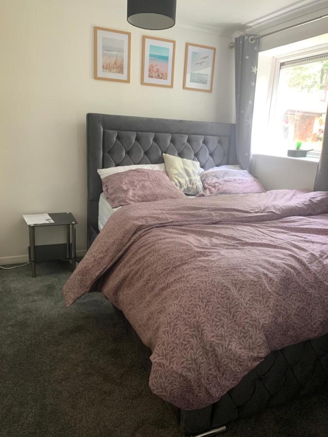 South Croydon Lovely Room, London エクステリア 写真